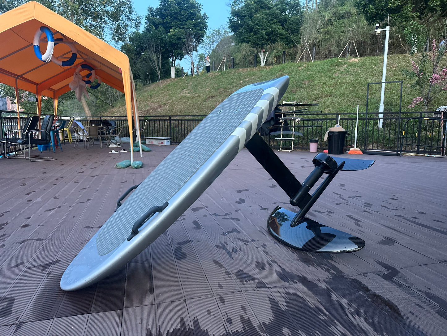 Electric surfboard